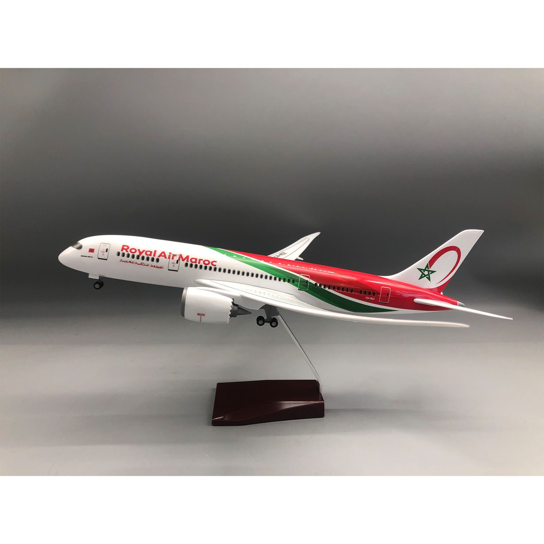 1/130 Scale Royal Air Maroc 78 - Office Technologies recension och pris